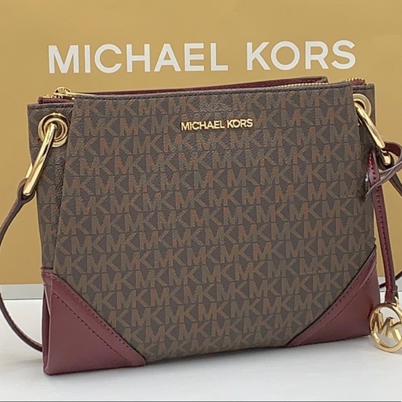 Michael Kors Nicole Lg Triple Compartment Crossbody Merlot - Picture 6 of 11